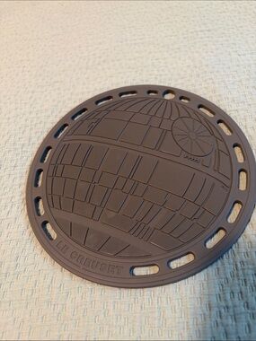 Le Creuset Star Wars Trivet with Embossed Death Star Design